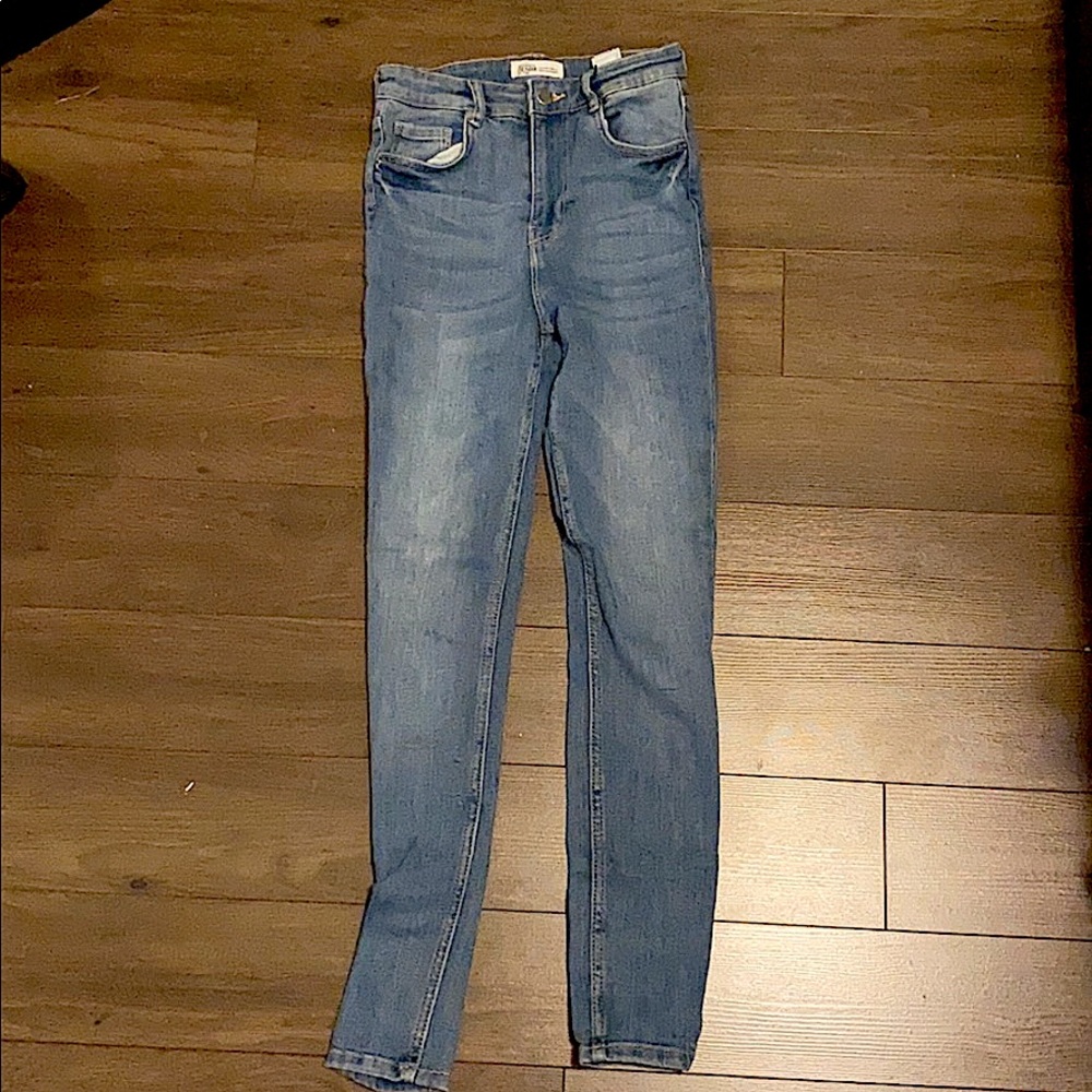 ZARA MIDRISE SKINNY JEANS SIZE 26